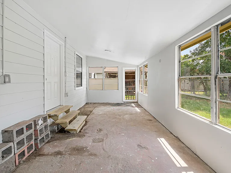 1322 Magnolia St — Photo 20