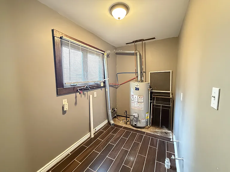 11 Pooley Pl — Photo 12
