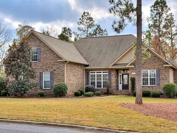 2nd image of 575 Wentworth Cir