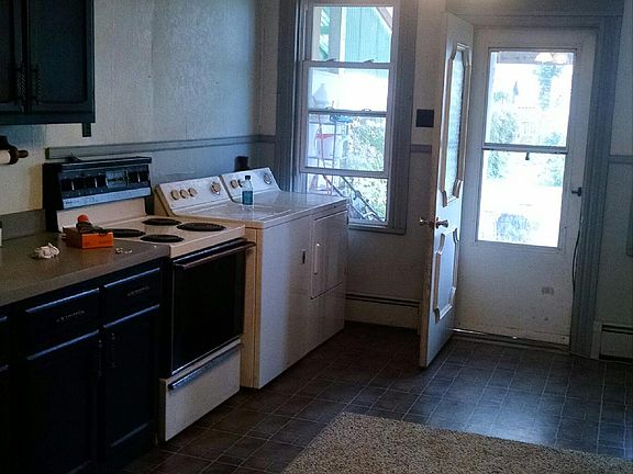 3rd image of 319 S Beech St