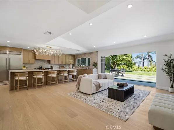 5932 Pat Ave, Woodland Hills, CA 91367