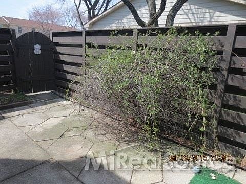 2nd image of 25409 Seaton Circuit E
