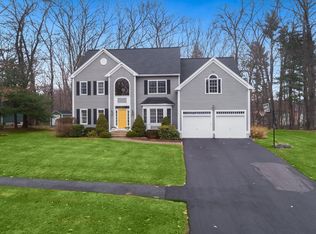 26 Overlook Dr E, Framingham, MA 01701
