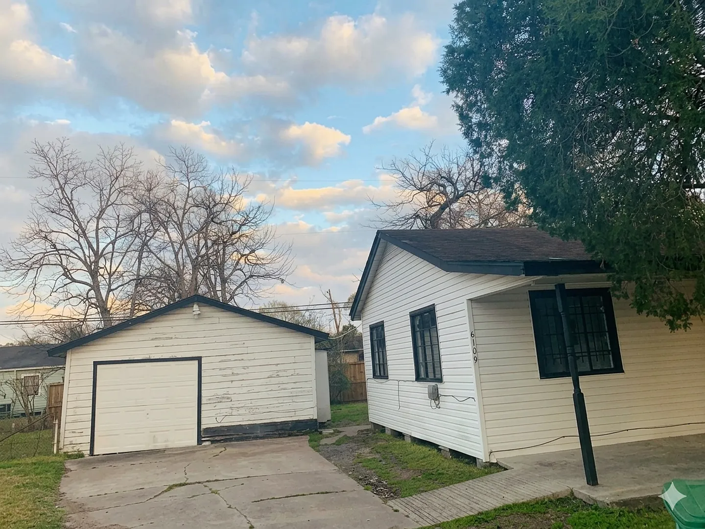 4 Bedroom Single Family in Houston! Recently Remodeled — Photo 4