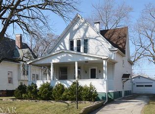 1303 S Center St, Bloomington, IL