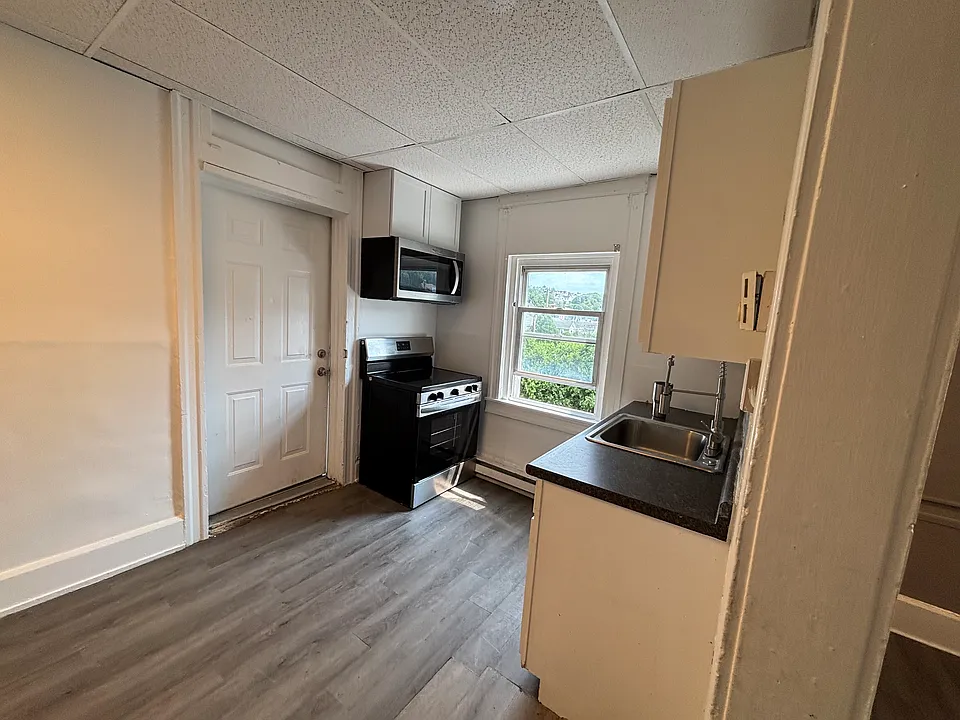 409 W Broad St #5