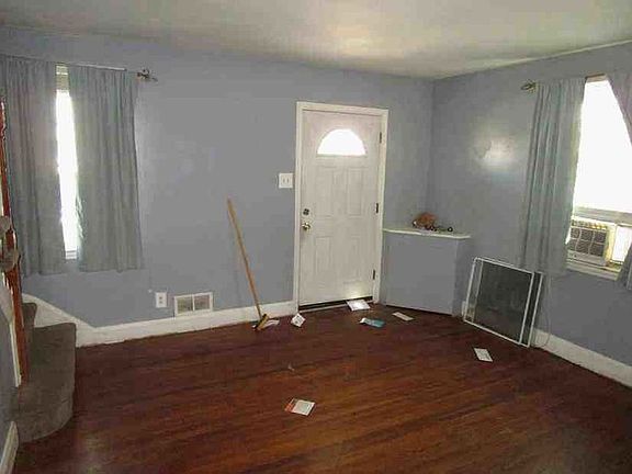 Additional Living Room
