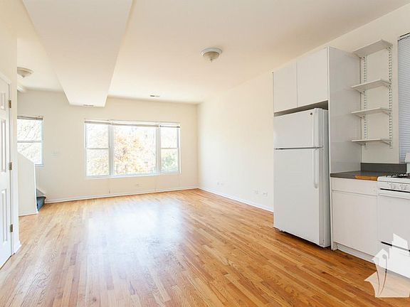 3rd image of 2438 N Ashland Ave #1FJC