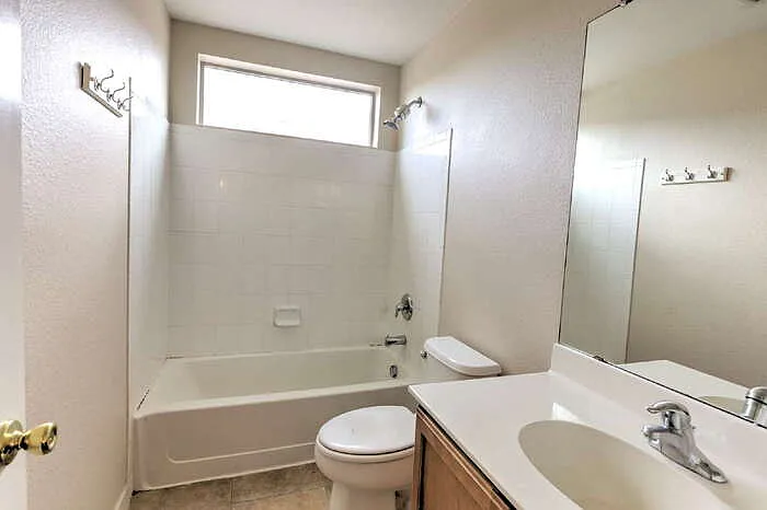 137 E Camino Del Abedul — Photo 27