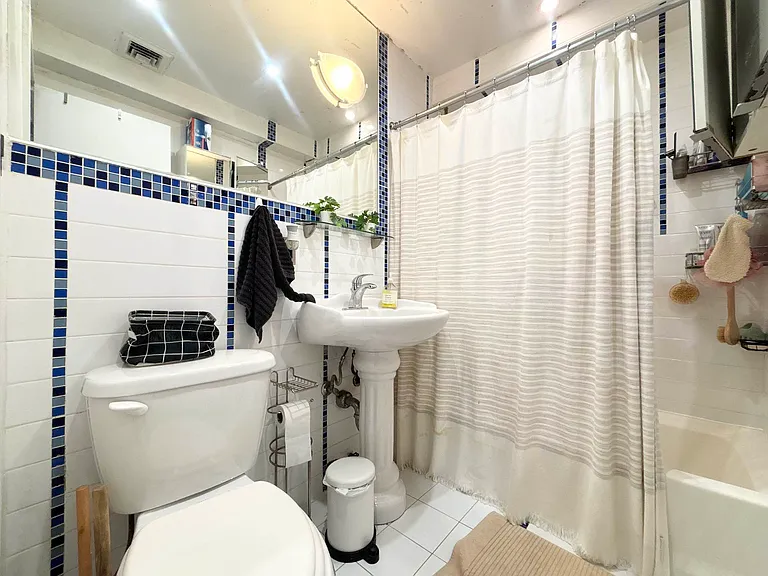 64 Palmetto St #3R — Photo 8