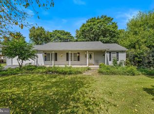 455 Willis Dr, Bunker Hill, WV 25413