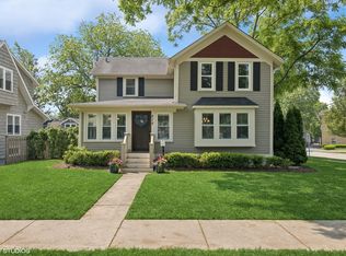 215 W Fremont St, Arlington Heights, IL 60004