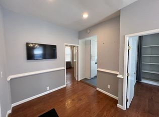 52-05 35th St #1, Long Island City, NY 11101