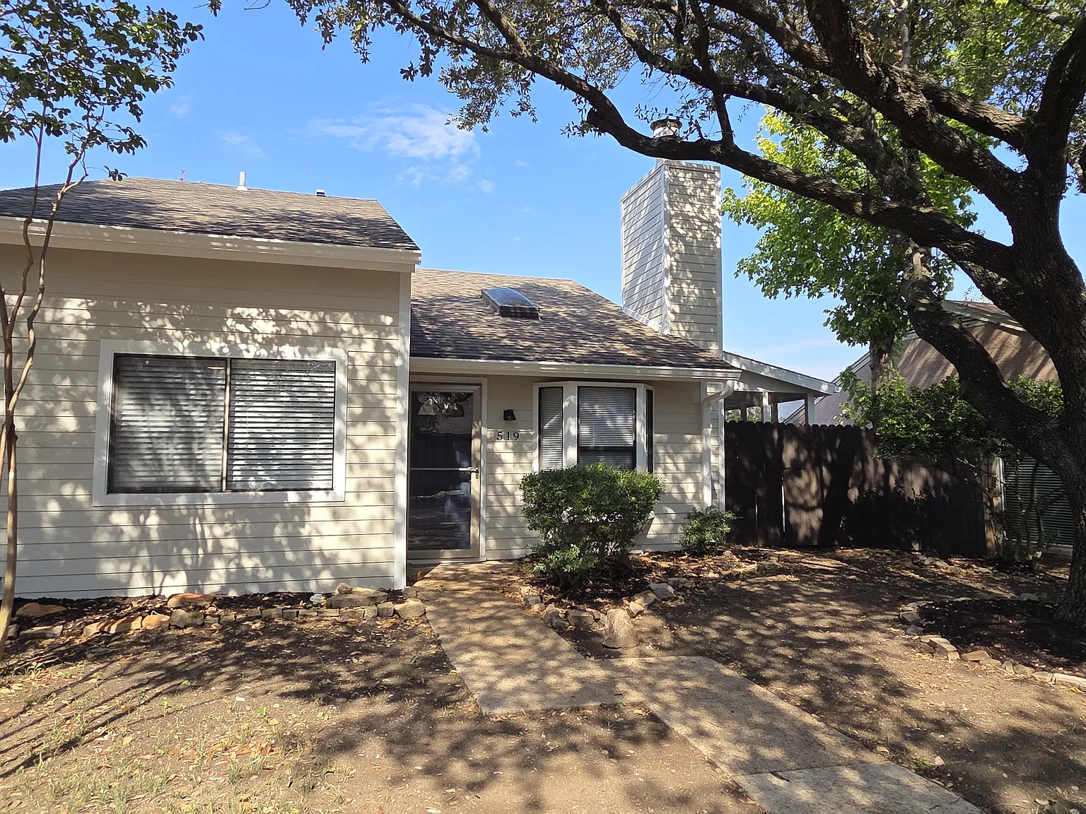 519 Pine Trail Duplex — Photo 2