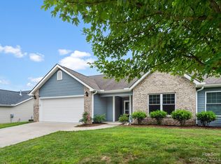 80 Sunny Meadows Blvd, Arden, NC 28704