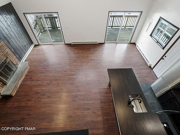 2nd image of 1095 Deer Run E