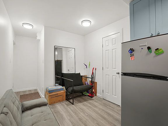 2nd image of 124 Mott St APT 1B
