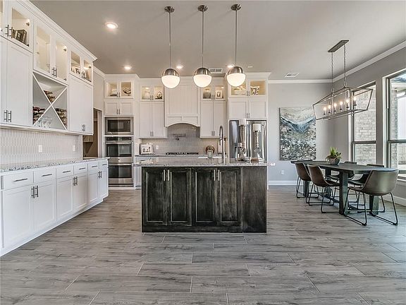 2nd image of 16001 Stillmeadows Dr