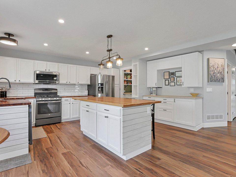1st image of 307 Glenmoore Ct