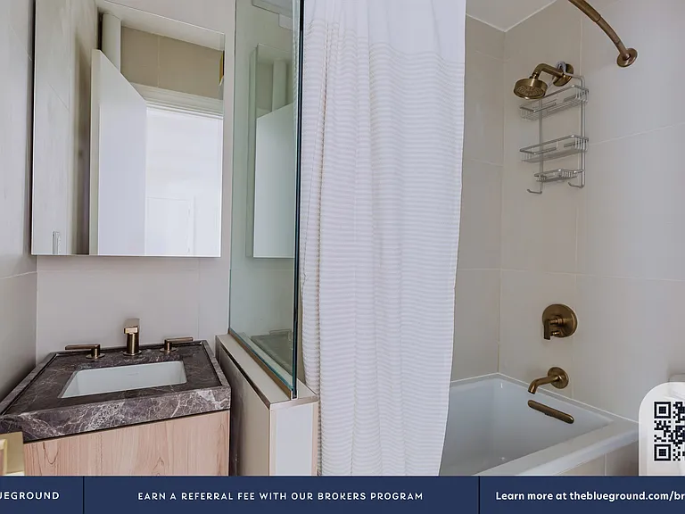 231 E 76th St #2A — Photo 14