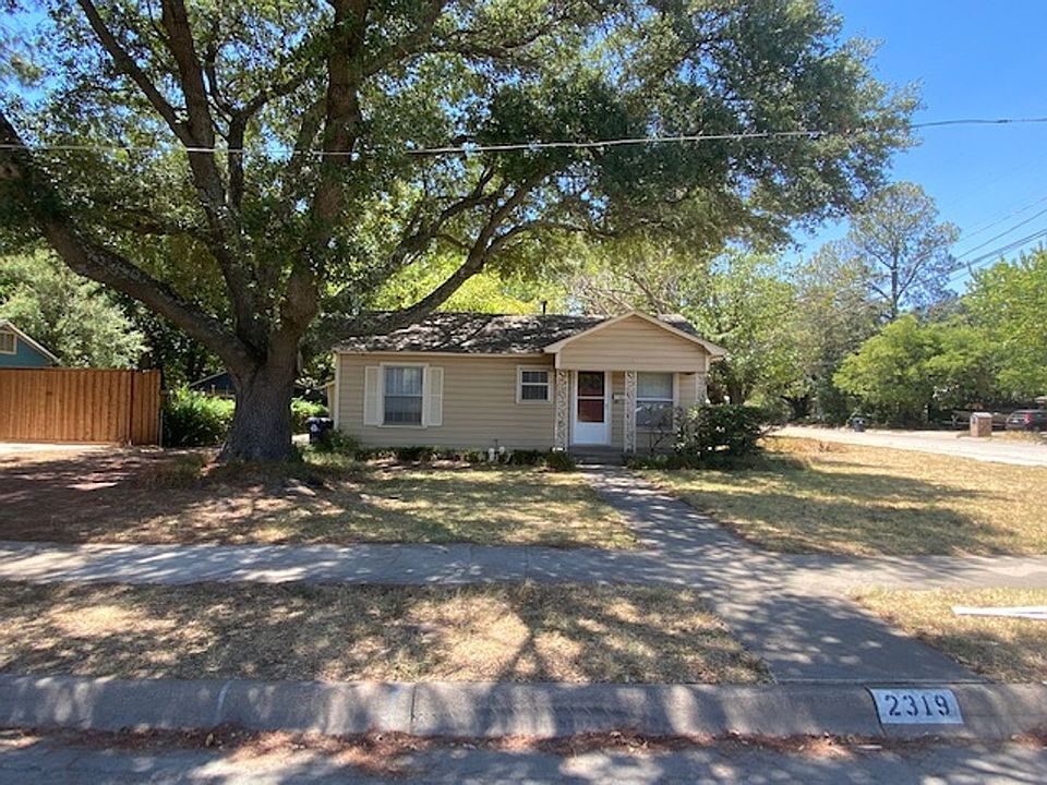 1st image of 2319 Palmer Dr