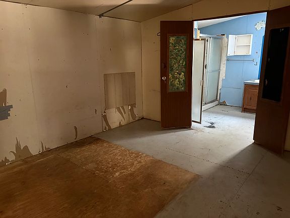 5th image of 4794 N Elm Dr