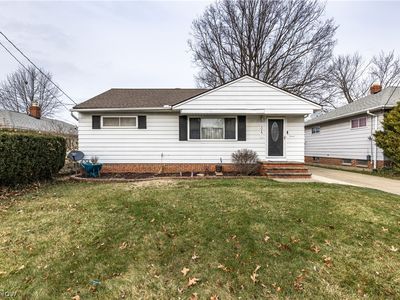 30215 Regent Rd, Wickliffe, OH, 44092