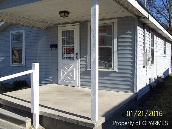2nd image of 107 Phillips St
