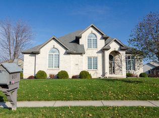 601 Saint Annes Ct, Bowling Green, OH