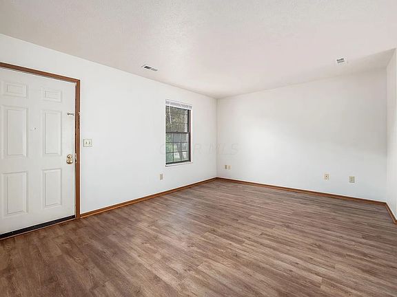 2nd image of 601 Pebble Place Dr #601