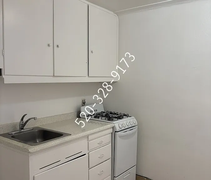 2935 N Alvernon Way #2 — Photo 6