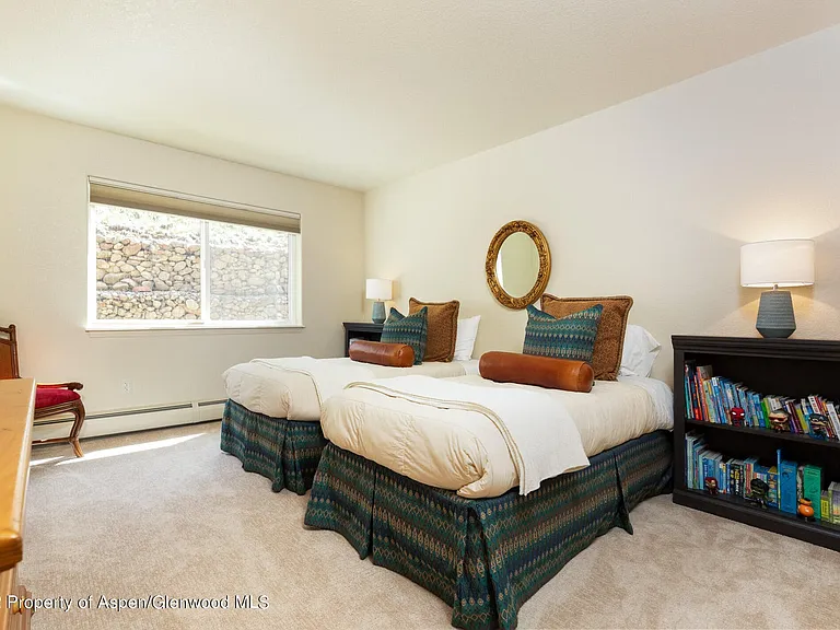 13 Pine Ridge Rd #13 — Photo 5