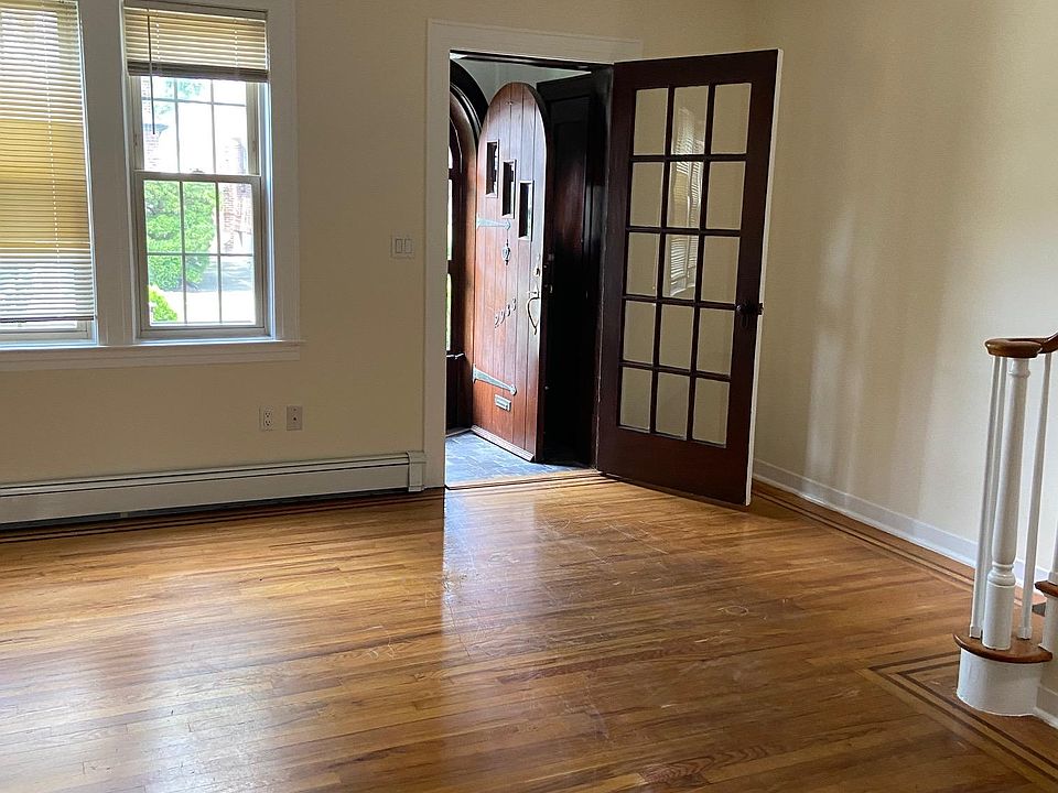 1st image of 29 166th St