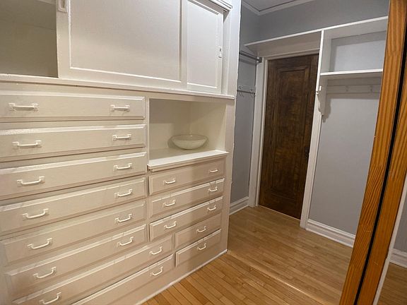 5th image of 4427 N Seeley Ave APT 202