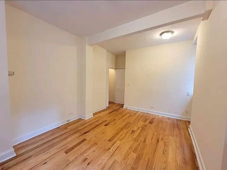 265 W 81st St #8Z — Photo 5