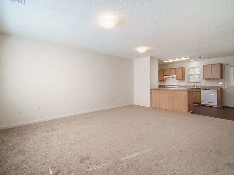 311 7th Ct N — Photo 12