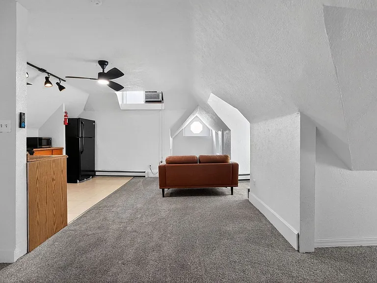 2101 E 16th Ave #3 — Photo 9