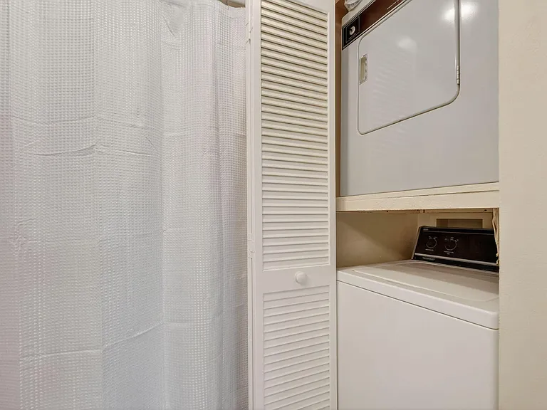10173 Mangrove Dr #204 — Photo 40