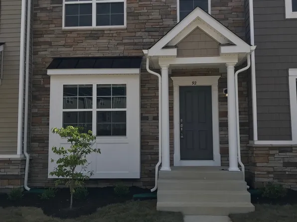 92 Andrews Pl, Fredericksburg, VA 22405