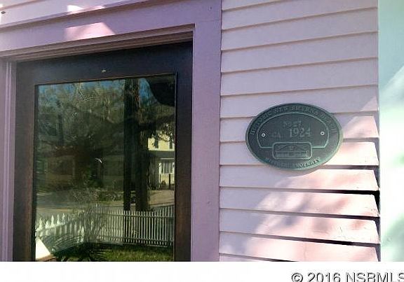 4th image of 403 N Peninsula Ave