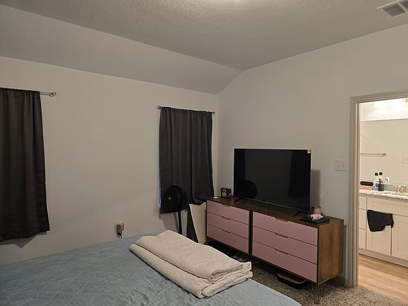5th image of 7520 Magnolia Park #102