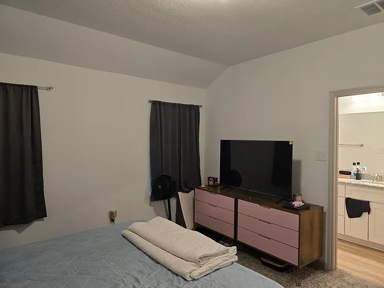 7520 Magnolia Vlg #102 — Photo 5