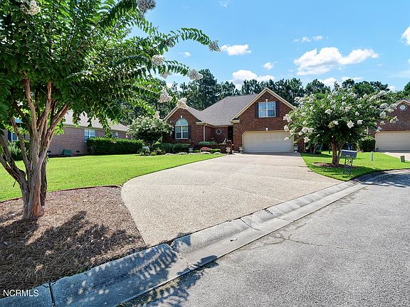 4th image of 3839 Daphine Drive