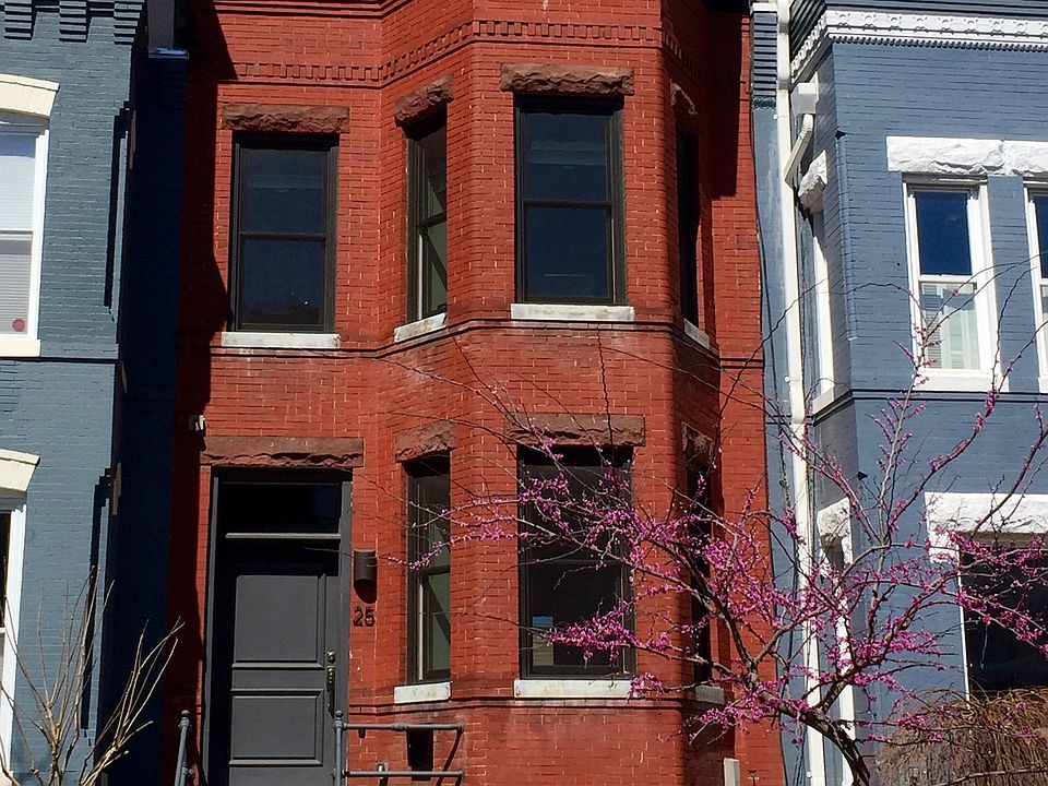 front exterior - Spring