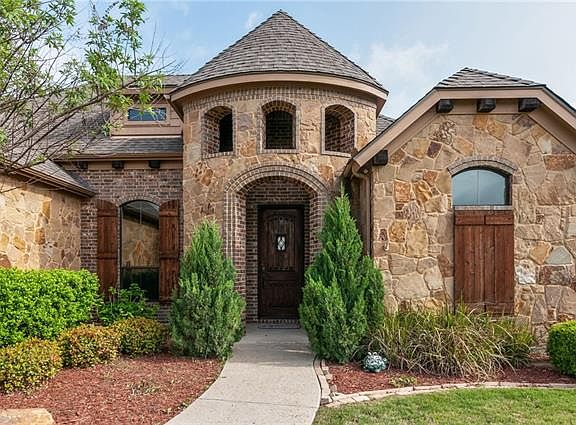 2nd image of 1408 Bluff Springs Dr E