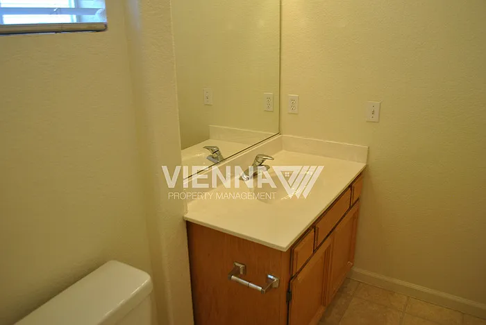 7956 Robinson Dr — Photo 6