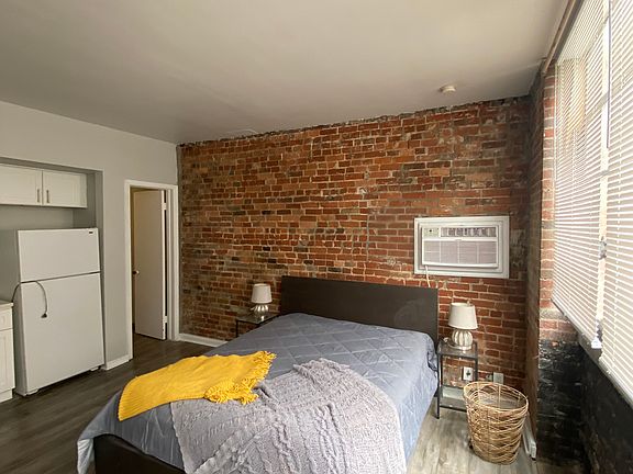 2nd image of 18 Buttles Ave