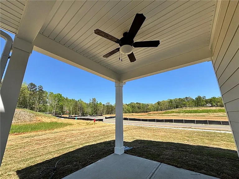 101 Lavender Cir — Photo 32