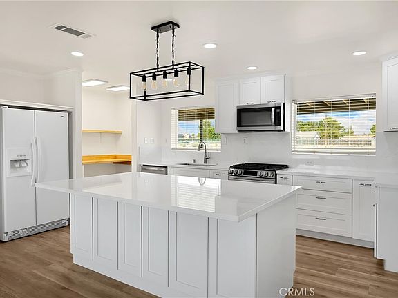 4th image of 14265 Santee Rd