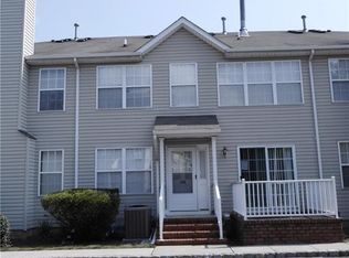 236 Vasser Dr, Piscataway, NJ 08854